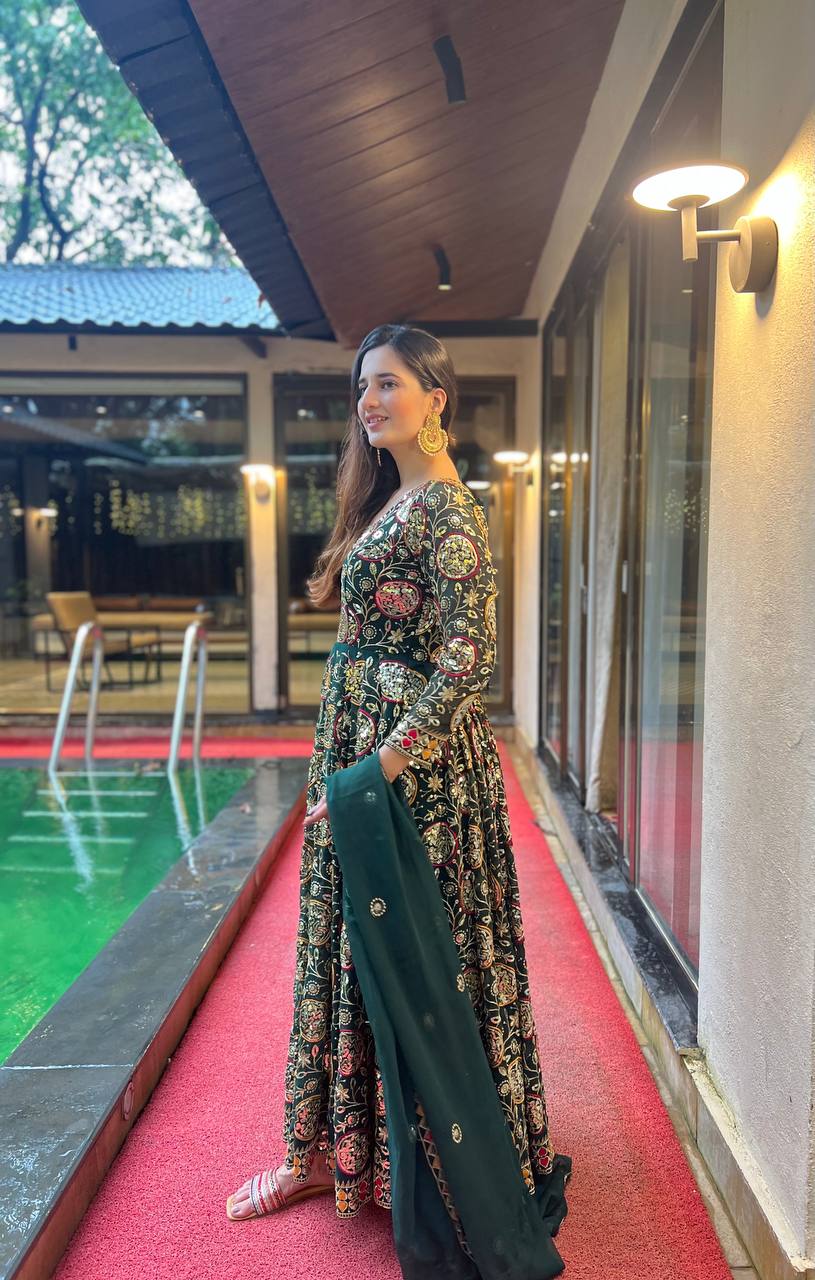 Green embroidered gown
Green gown for women
Designer green gown
Embroidery gown online
Wedding green gown
Traditional green gown
Party wear green gown
Long green gown
Green ethnic gown
Green gown dress


