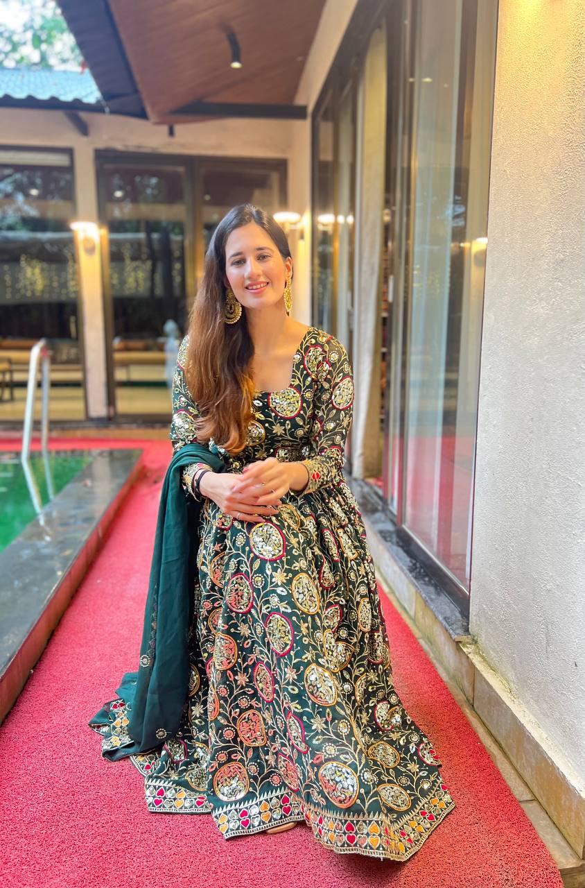 Embroidery gown for party
Green silk gown
Embroidered maxi gown
Green anarkali gown
Luxury green gown
Luxury green gown
Green georgette gown
Affordable embroidered gown
Gown for women online

