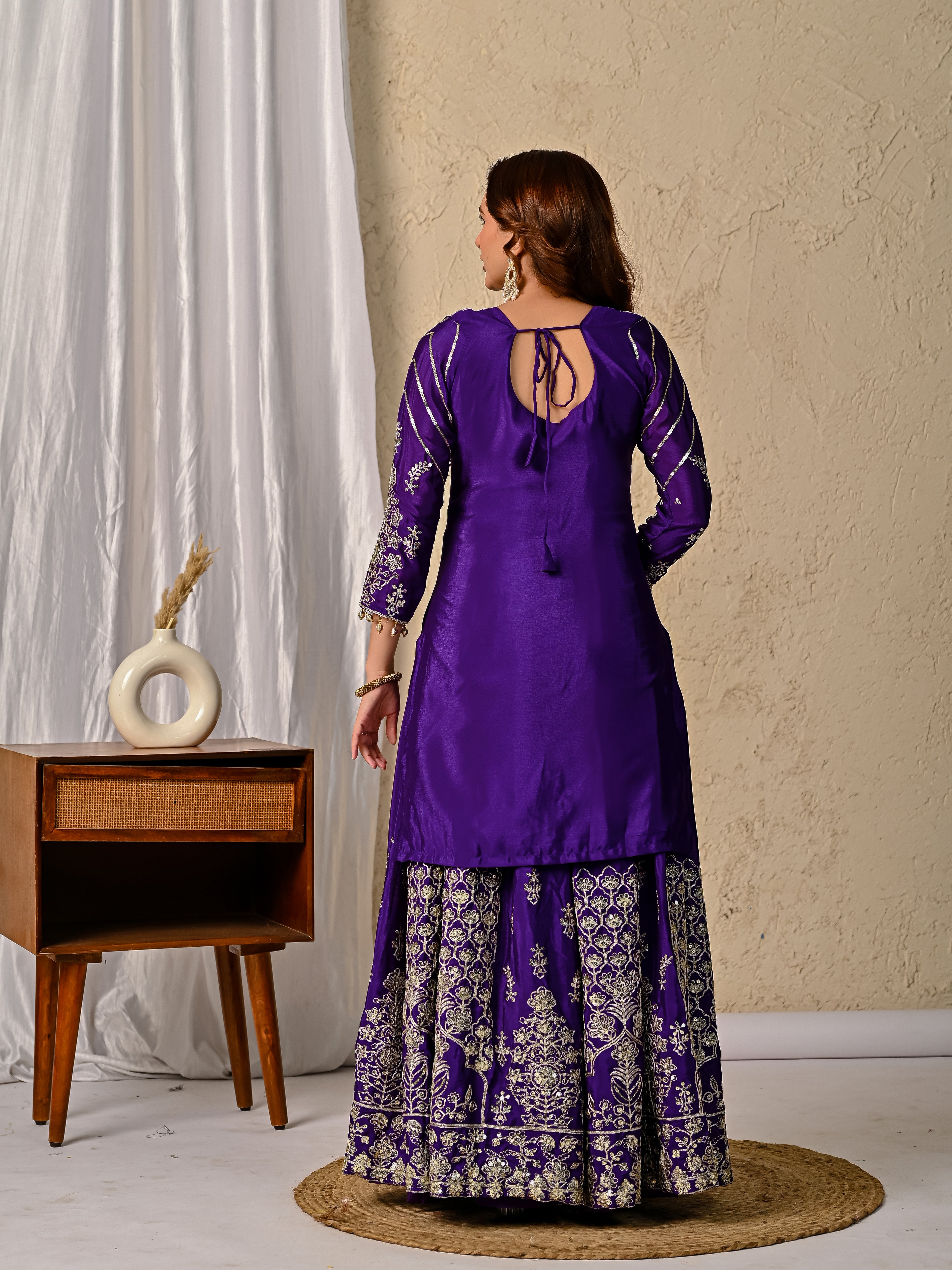 #EthnicStyle #DesiVibes #ZariWork #PunjabiLook 