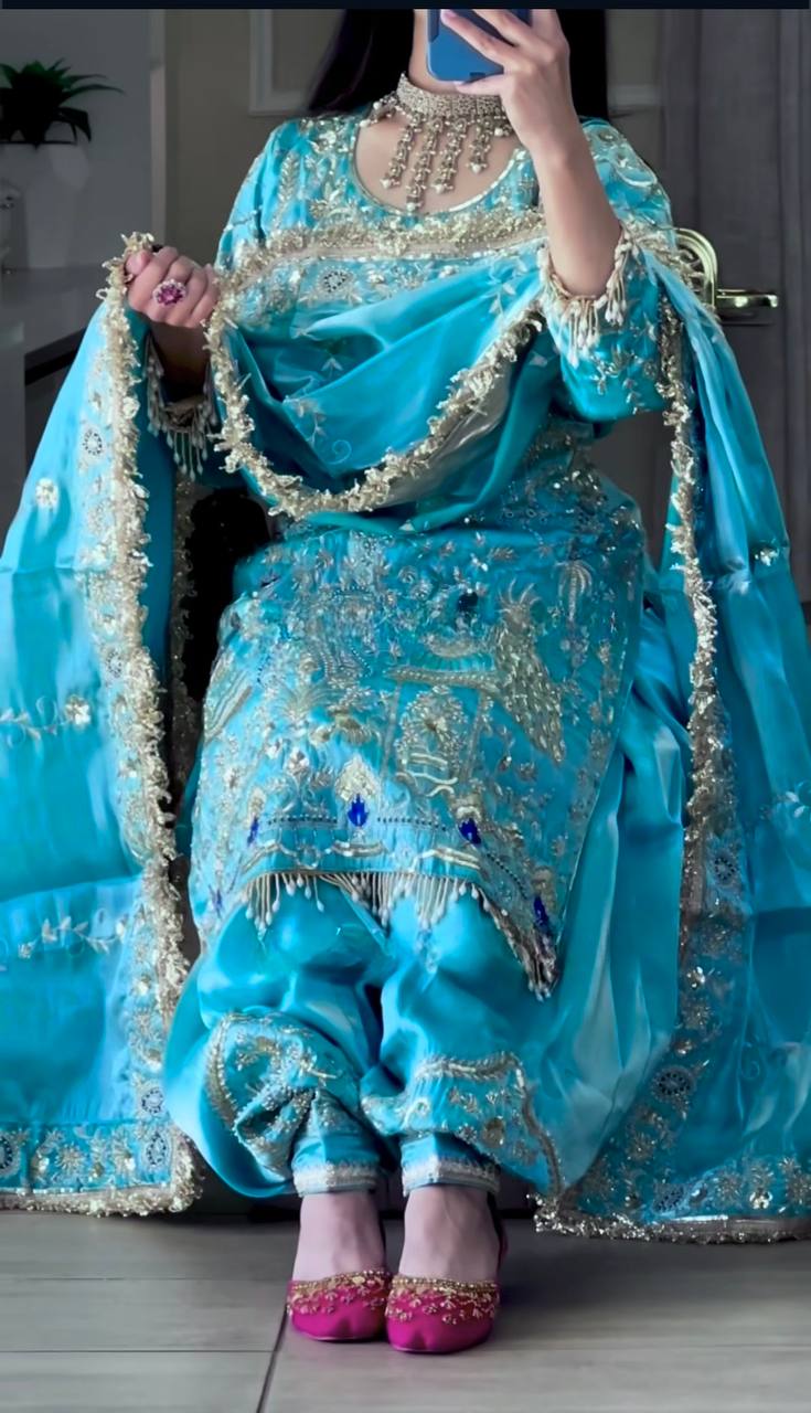 Dhoti Suit for Haldi
Ethnic Wear for Girls
Traditional Wear for Women