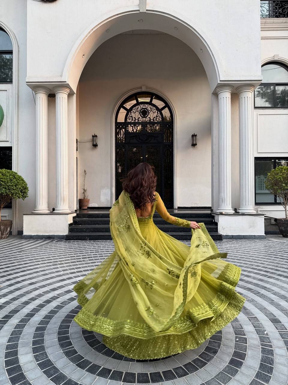 Long flared gown

Ethnic gown with embroidery

Bollywood style gown

Net long Anarkali suit

Women’s traditional gown

Anarkali for girls

Fancy gown with dupatta

Anarkali with full sleeve

Indian traditional party wear

Gown for photoshoot

