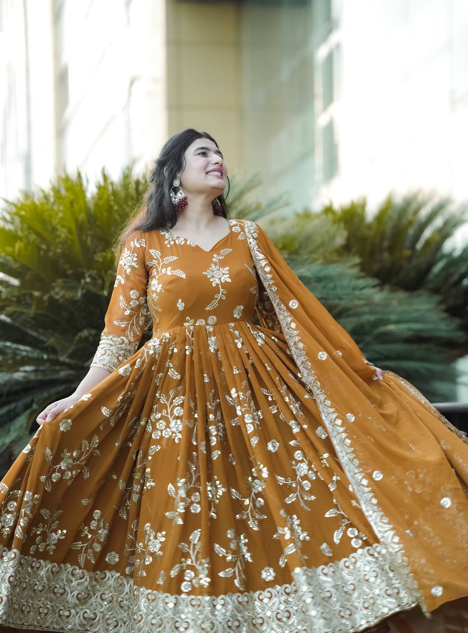 Bollywood style Haldi dress
Embroidered Haldi outfit
Pastel Haldi outfit
Traditional Haldi wear for women
Best dress for Haldi ceremony