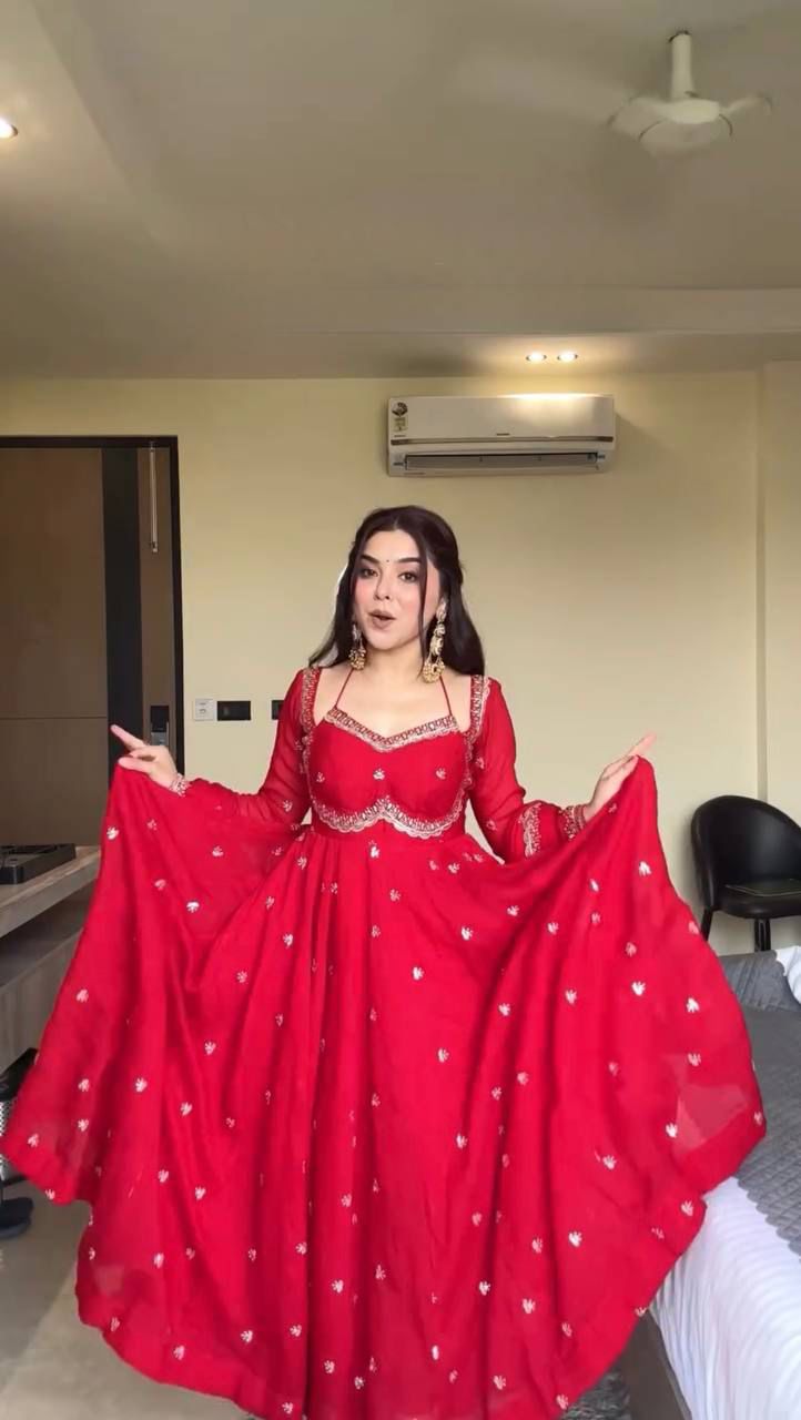 #KarwaChauthSpecial
#KarwaChauthLook
#KarwaChauthOutfit