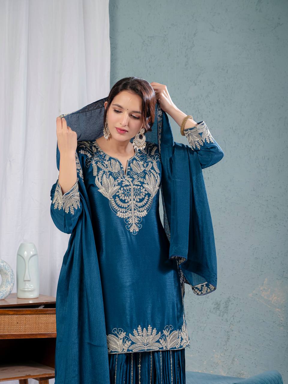 #BridalFashion
#DivaLook
#FashionTrend
#StyleInspiration
#ShararaVibes