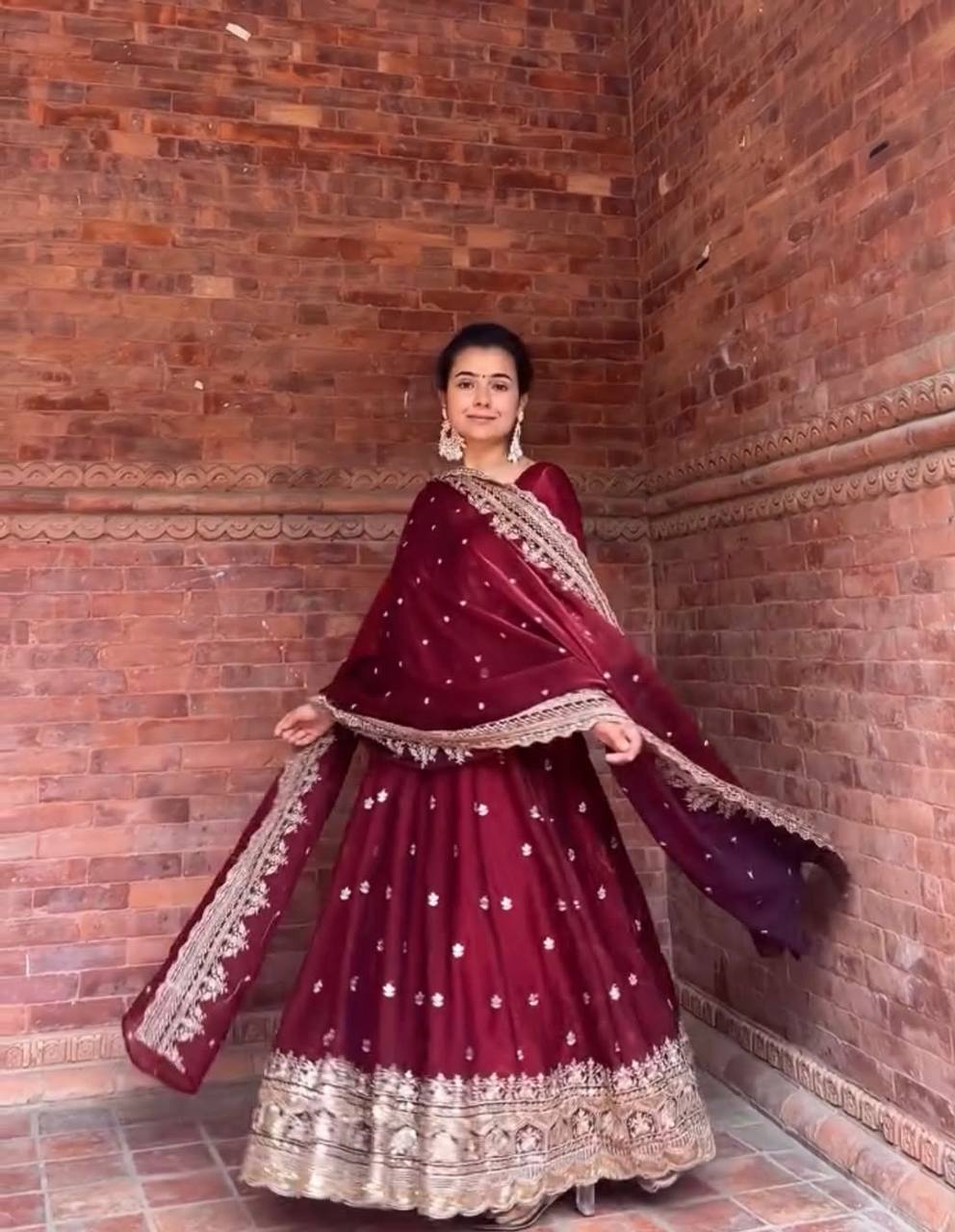 Indian Wedding Wear

Ethnic Gown for Festive Season

Party Wear Anarkali