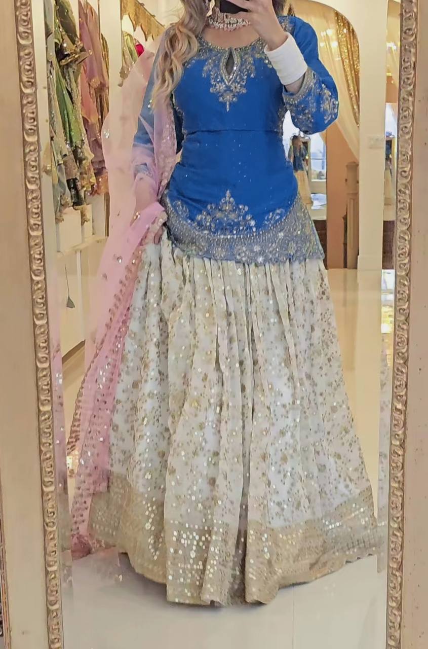 #EthnicGlow
#TrendAlert

