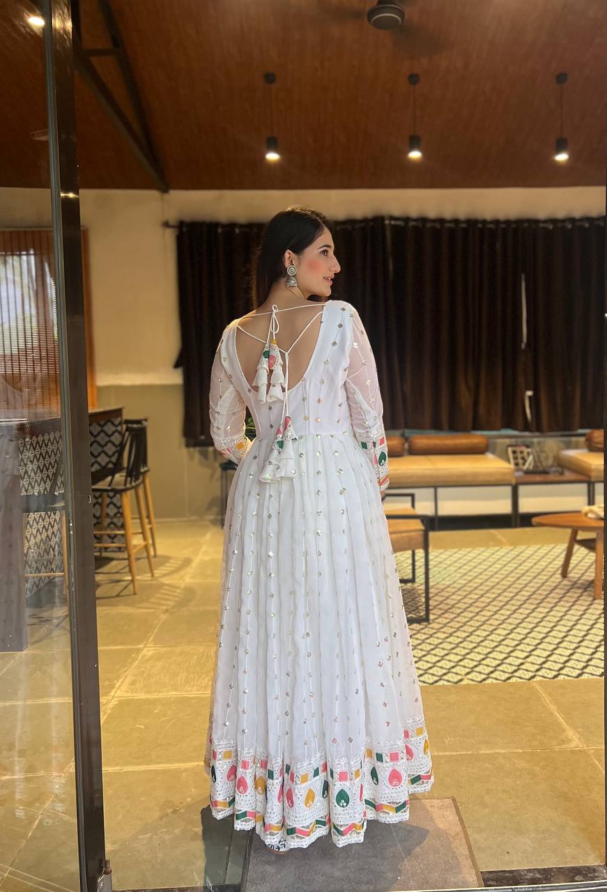 Printed Anarkali gown
Latest Anarkali gown design
Bollywood style Anarkali gown
Festive Anarkali gown
Plus-size Anarkali gown