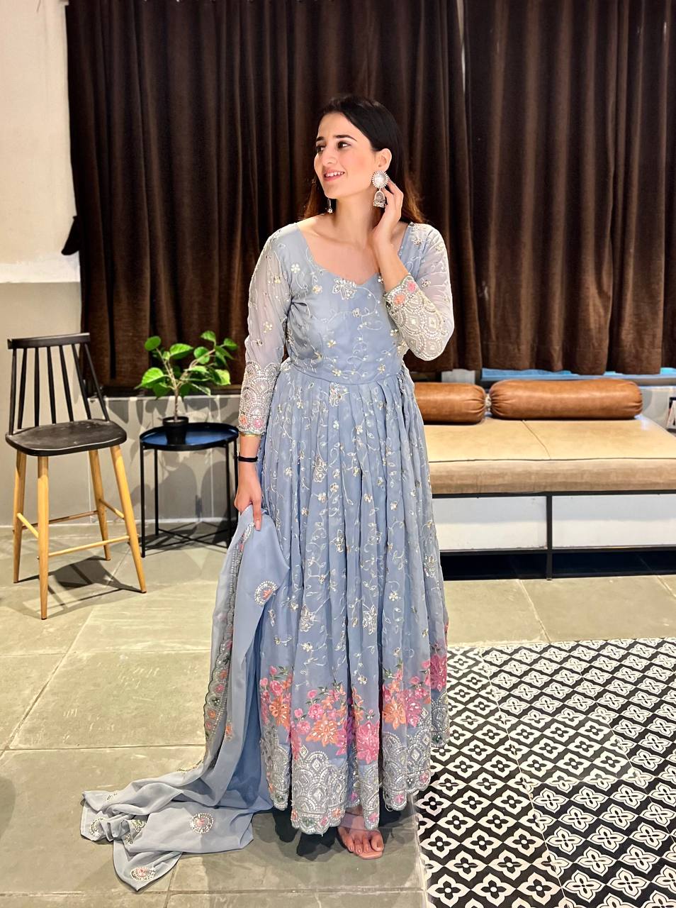  #TraditionalAttire #ElegantEthnicWear #AnarkaliLove  #LuxuryEthnicWear #ChicAnarkali #EthnicChic#GownGoals 